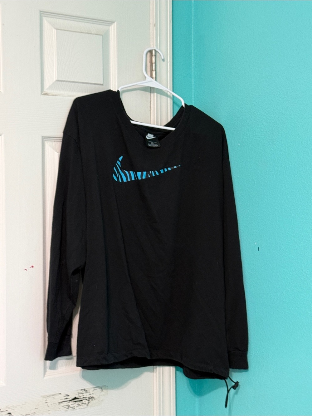 Nike Black Long-Sleeve Shirt with Teal Zebra Swoosh
